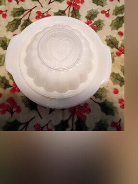Tupperware Jello Serve Dish